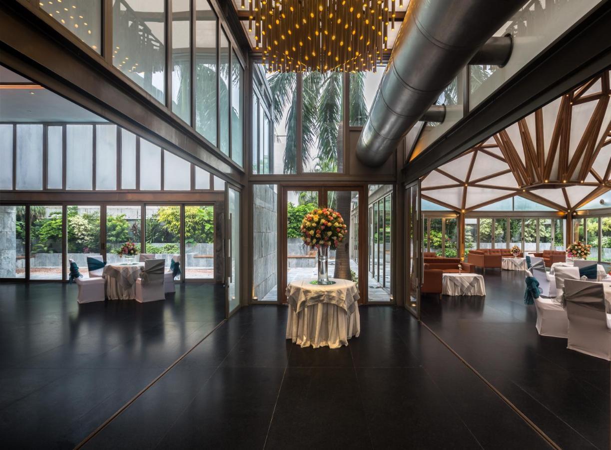 Hotel Crystal Palace Meerut Εξωτερικό φωτογραφία