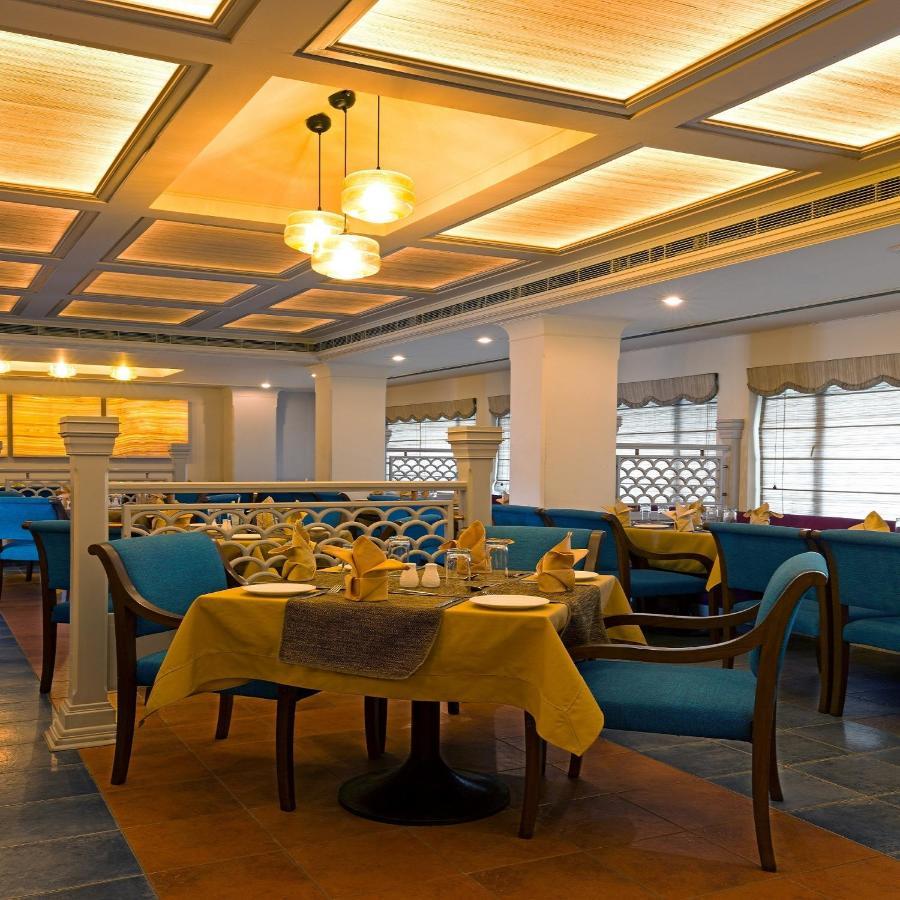 Hotel Crystal Palace Meerut Εξωτερικό φωτογραφία