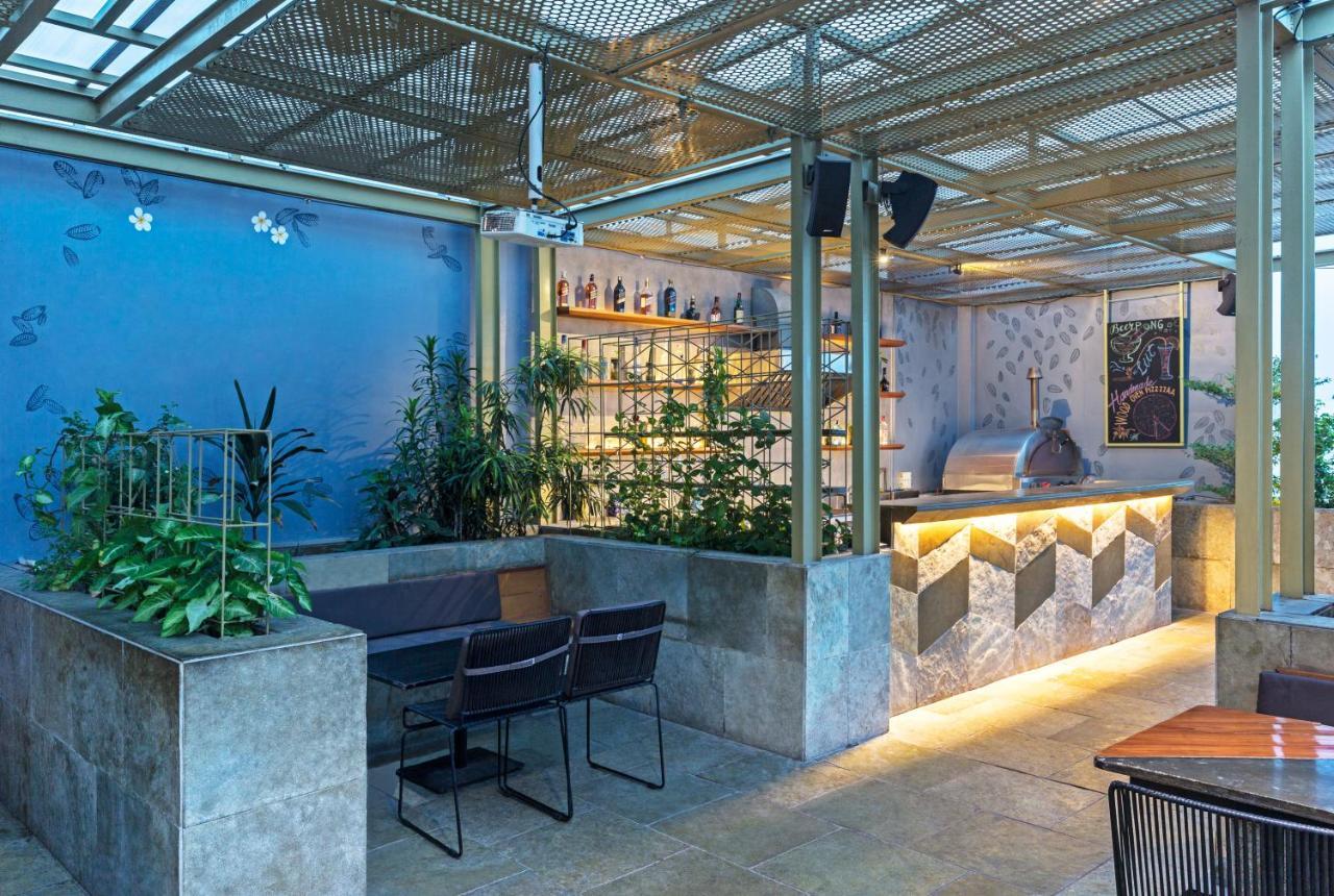 Hotel Crystal Palace Meerut Εξωτερικό φωτογραφία