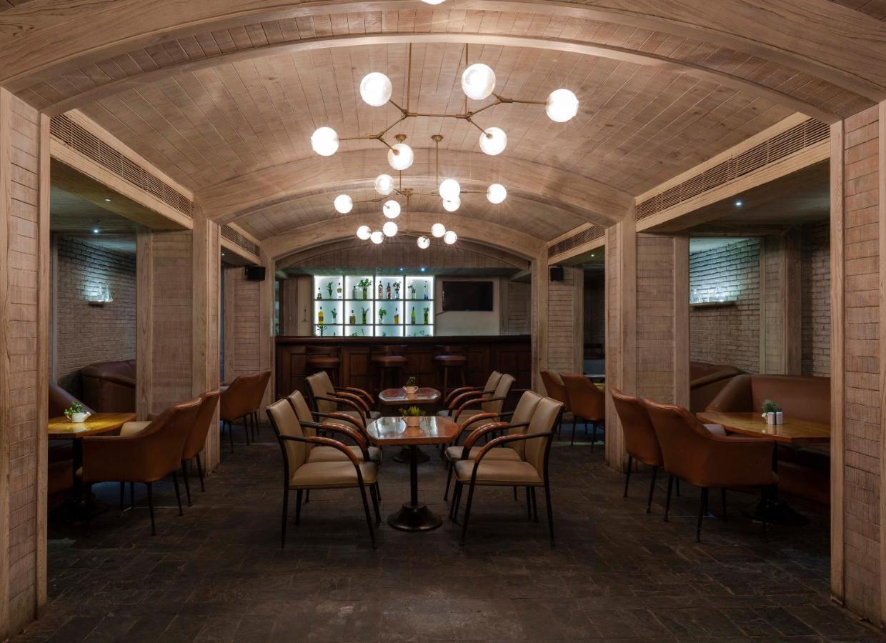 Hotel Crystal Palace Meerut Εξωτερικό φωτογραφία