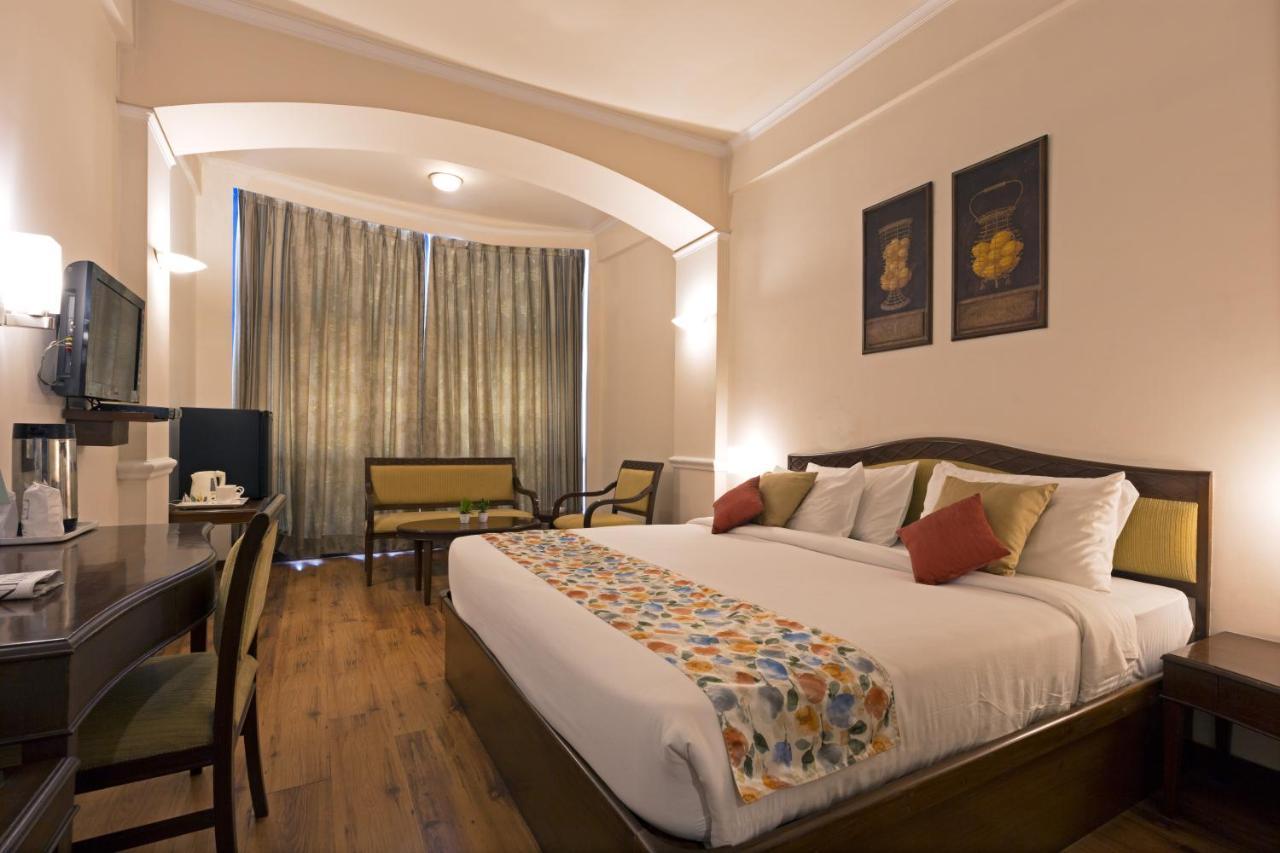 Hotel Crystal Palace Meerut Εξωτερικό φωτογραφία
