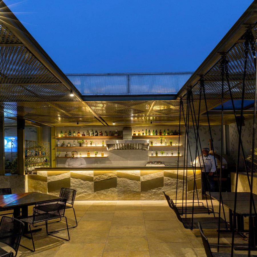 Hotel Crystal Palace Meerut Εξωτερικό φωτογραφία